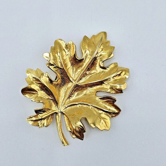 Austria Leaf Brooch Vintage Fall Gold Tone Monstera Estate Jewelry Pin - Picture 6 of 10